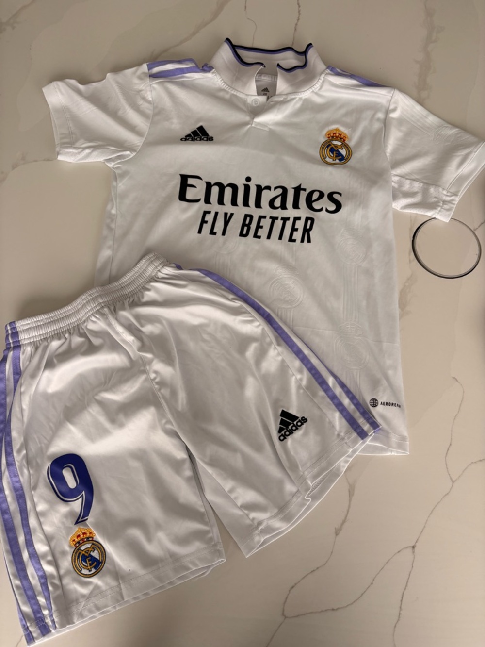 madrid benzema 22/23 kids home kit jersey set